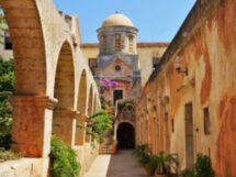 Монастырь Агиа Триада и Чертова Гавань