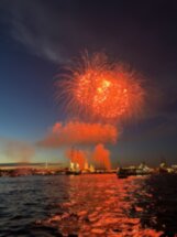 Увидеть салют на 9 мая — с теплохода