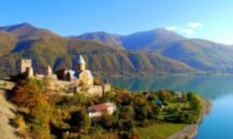 Многогранная Грузия в тёплой компании: море и виноградники, пещеры и города
