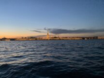 Город горожан: по Петербургу на уютном катере