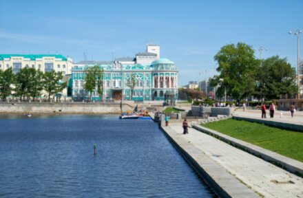 Вдоль реки Исеть: обзорная прогулка по Екатеринбургу