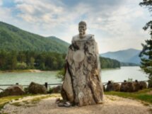 «Бирюзовая Катунь»: водопад, пещеры и горная пасека