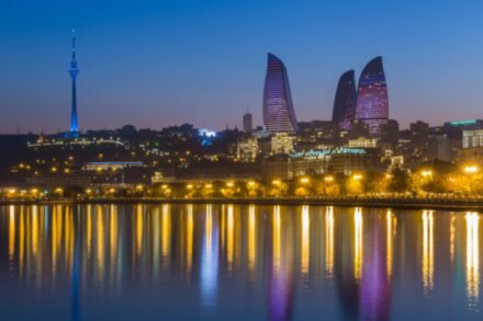 Автотур в тёплой компании: Баку внутри и вокруг
