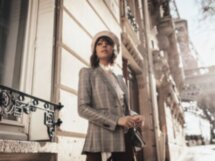 Маленькая парижанка — женская фотосессия