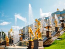 Экскурсия по Нижнему парку и дворцу Петергофа (билеты включены)