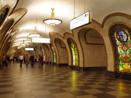 Под семью холмами: самые красивые станции московского метро