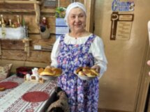 В гости к старообрядцам: обед из печи и мастер-класс у ткачихи