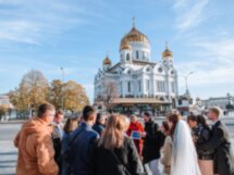 По арбатским дворам с диктором Первого канала — стендап-экскурсия