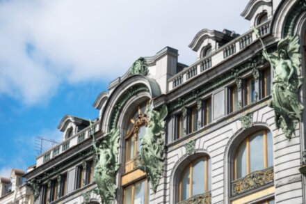 Однодневная групповая экскурсия по Петербургу и Петергофу на автобусе