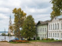 Пешком по старинному Калязину