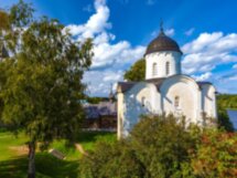 Из Петербурга — в Старую Ладогу и Тихвин