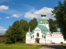 Из Петербурга — в Старую Ладогу и Тихвин