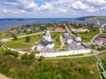 Свияжск, Храм всех религий и Верхний Услон
