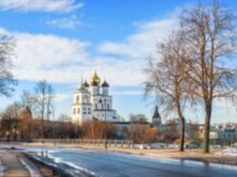 По древнему Пскову с историком