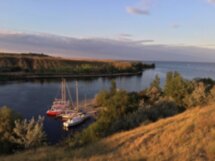 Семейный круиз по Нижней Волге под белыми парусами