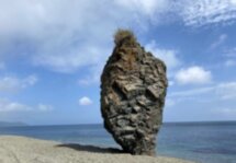 Сахалинские приключения: маяк Анива, Охотское море и японские артефакты