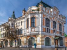 Любовь и ненависть в Нижнем Новгороде: авторская прогулка по городу