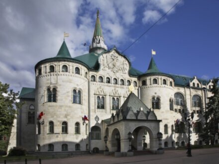 Любовь и ненависть в Нижнем Новгороде: авторская прогулка по городу